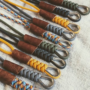Lanière en paracorde faite main avec finition en cuir véritable - Porte-clés EDC durable