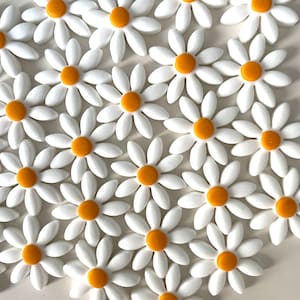 24-50 Handmade Fondant Daisy Blumen Blüte Zuckerpaste Kuchen & Cupcake Dekorationen Toppers Geburtstag Hochzeit