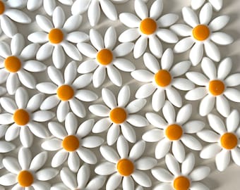 24-50 Handmade Fondant Daisy Flowers Blossom Sugar Paste Cake & Cupcake Decorations Toppers Birthday Wedding