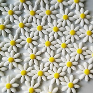 24 fiori di margherita commestibili, decorazioni per cupcake e torte di zucchero, decorazioni per compleanni o matrimoni