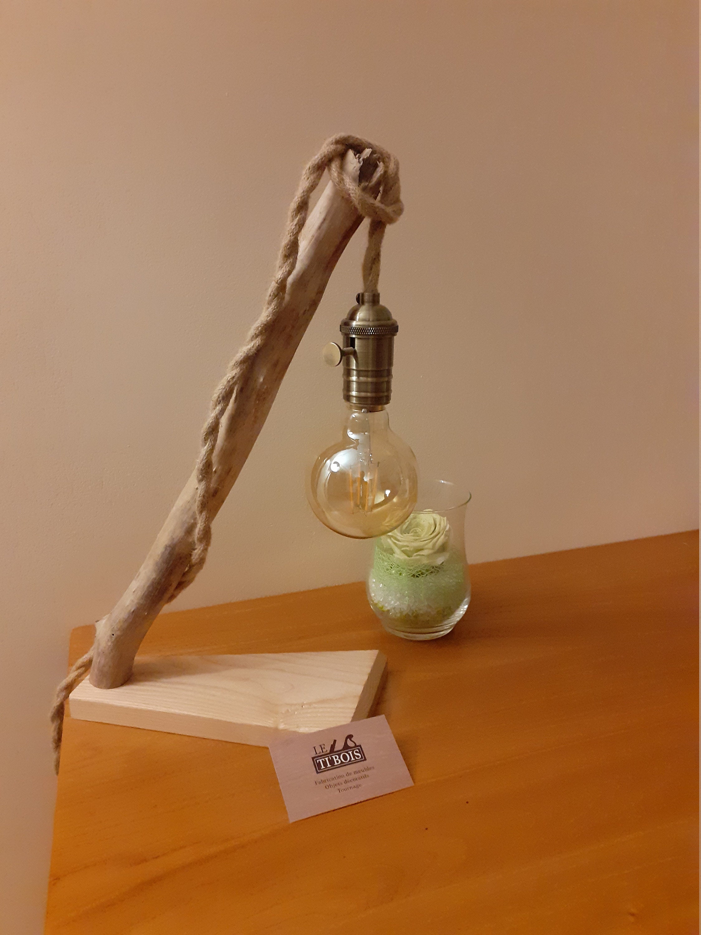 Lampe en Bois Flotté sur Socle Frêne