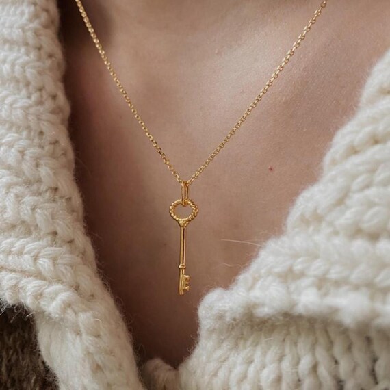 Dainty key best sale necklace
