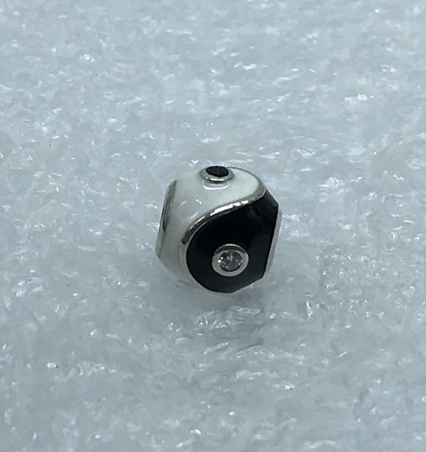 Pandora Yin Yang Charm Black \u0026 White 