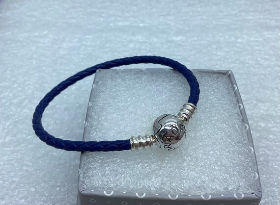 PANDORA チャーム付きブレスレット 16cm Pandora Bracelet 16CM Single Navy Blue Braided Leather Clasp