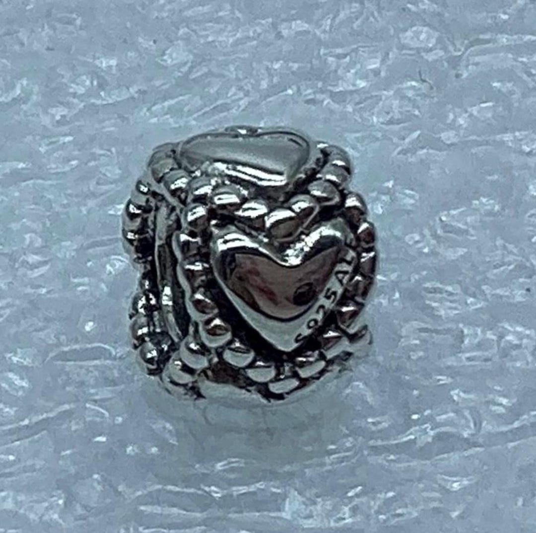 Pandora , “ Silver” Chain of Hearts” Charm S925ALE 790448 Pandora , “ Silver” Chain of Hearts” Charm S925ALE 790448