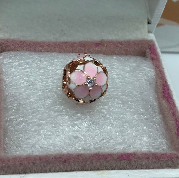 Pandora magnolia shop rose gold