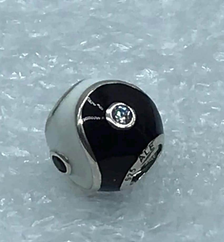 Pandora,” Yin Yang Charm Black & White S925 ALE) 790488CZ