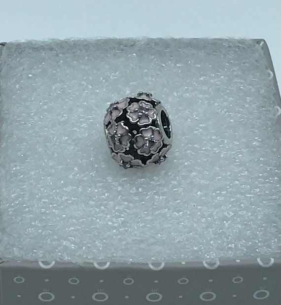 Pandora primrose Meadow silver Pink Enamel Floral Charm