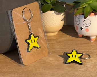 Pixel Star Retro Style Key Ring