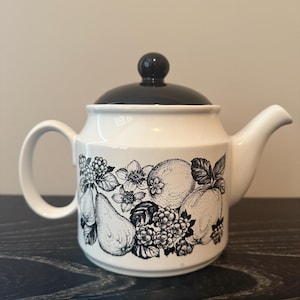 Vintage Sadler Teapot