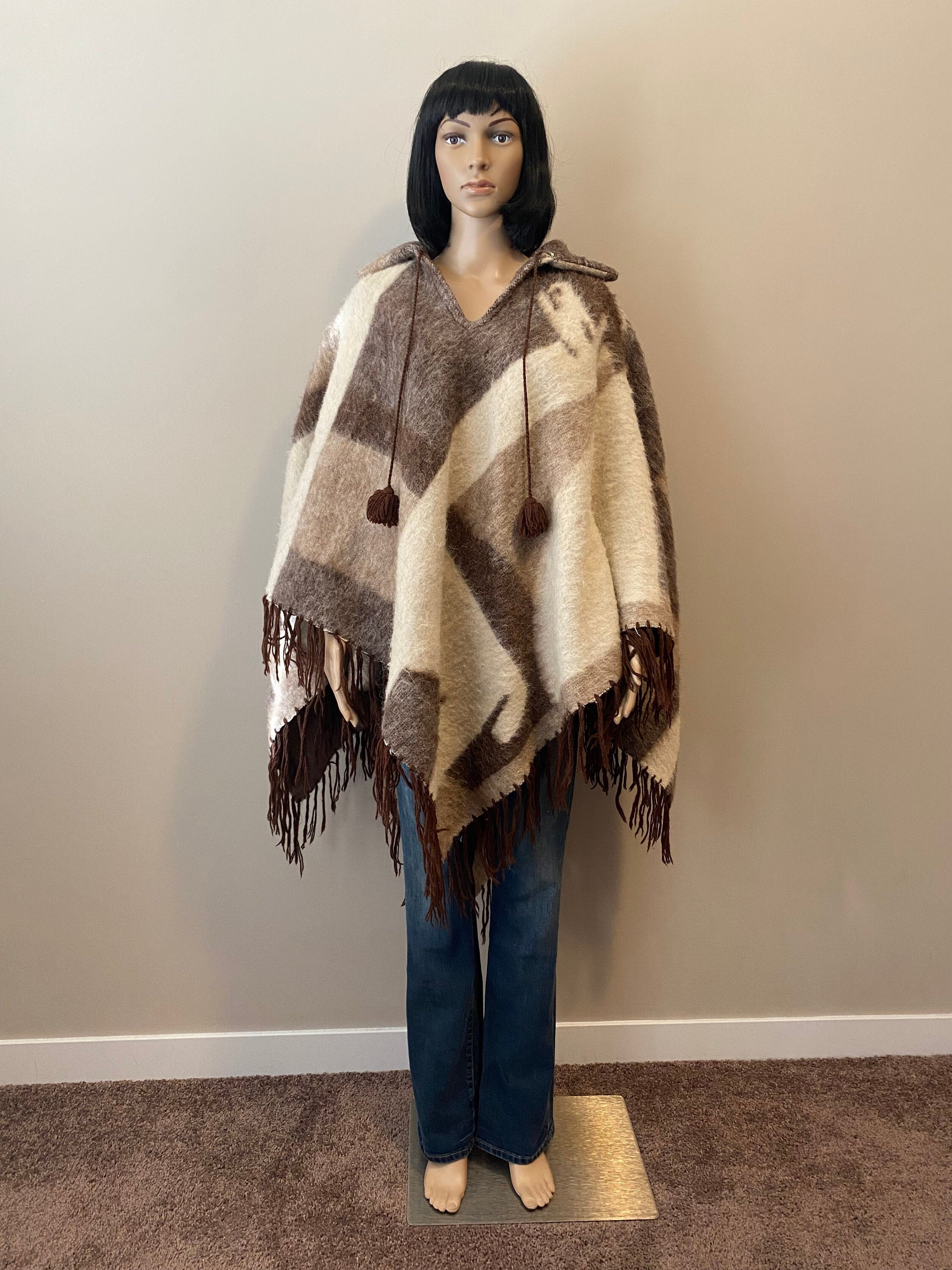 Green Vintage 80s Poncho Coat, Demi Season, Wool Material