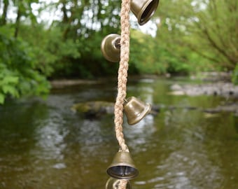 Cloches de sorcière avec six cloches en jute naturel ou noir