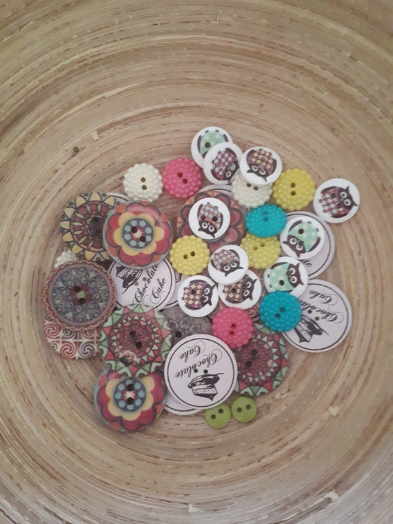 Nr112 100 pieces button pack Craft Supplies & Tools Embellishments ...