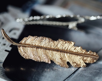 Leaf Hair Clip: Gold Feather Barrette