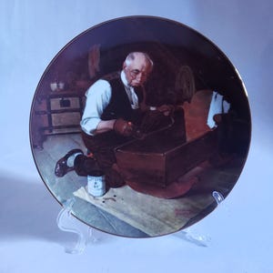 Grandpa&#39;s Gift - Rockwell&#39;s Golden Moments - Painted by Norman Rockwell - Collectible Plate - 1987 - Knowles- Bradex nr. 84-R70-10.1