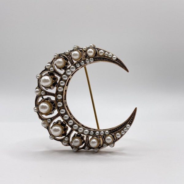 Vintage Style Crescent Moon Brooch