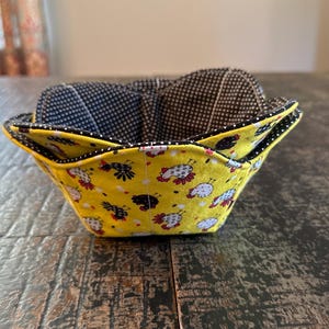 Chicken Microwave  bowl cozy set of 2, reversible bowl cozy, handmade bowl cozies, gift under 25, Christmas gift, potholders