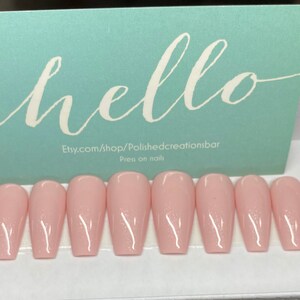 Pink, shimmer, glitter,light pink press on nails