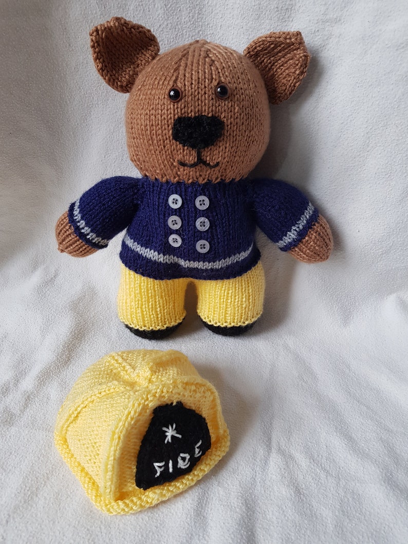 Firefighter Bear Knitting pattern image 3