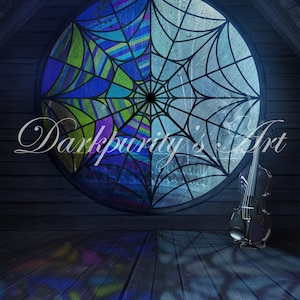 Peut inclure: Une fenêtre en vitrail circulaire avec un motif de toile d'araignée, dans des tons de bleu, vert et violet. Un violon est posé sur un sol en bois, avec le texte "Darkpurity's Art".