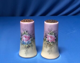 Vintage Salt and Pepper Wooden Handpainted Flowers Heidleburg