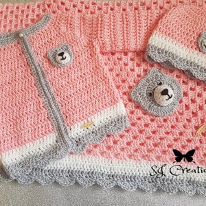 Handmade crochet baby jacket/cardigan, blanket and hat set new baby/baby shower gift. Gift wrapped