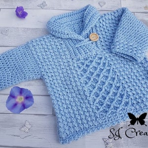 Handgemaakte gehaakte babytrui, winterwarmer