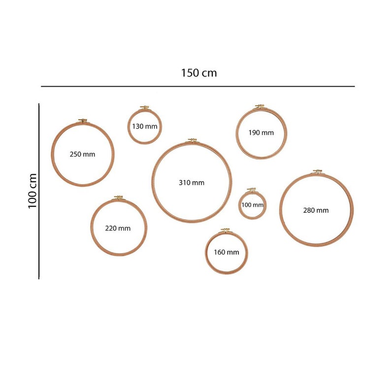 Puede incluir: Un conjunto de ocho bastidores de bordado de diferentes tama&ntilde;os, que van desde 130 mm hasta 310 mm de di&aacute;metro. Los bastidores est&aacute;n hechos de madera natural y tienen un color marr&oacute;n claro.