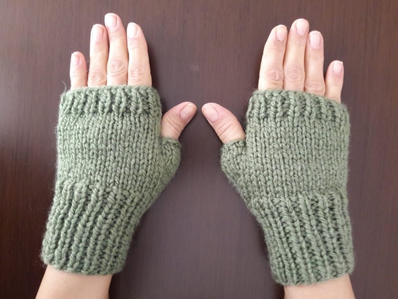 Knit cheap gloves etsy