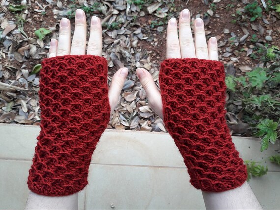 mermaid scale gloves