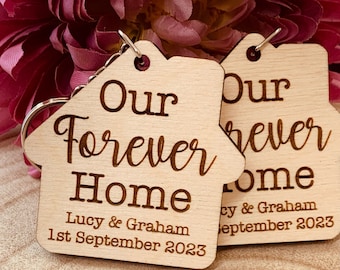 Onze Forever Home gepersonaliseerde paren sleutelhanger, bewegende geschenk, huis opwarming van de aarde, nieuwe huis sleutelhangers, huiseigenaar, houten geschenk, nieuw huis, sleutelhanger