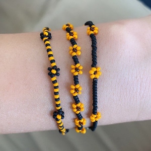 Handmade Halloween Daisy Seed Bead Bracelet Dainty Gifts for her mom