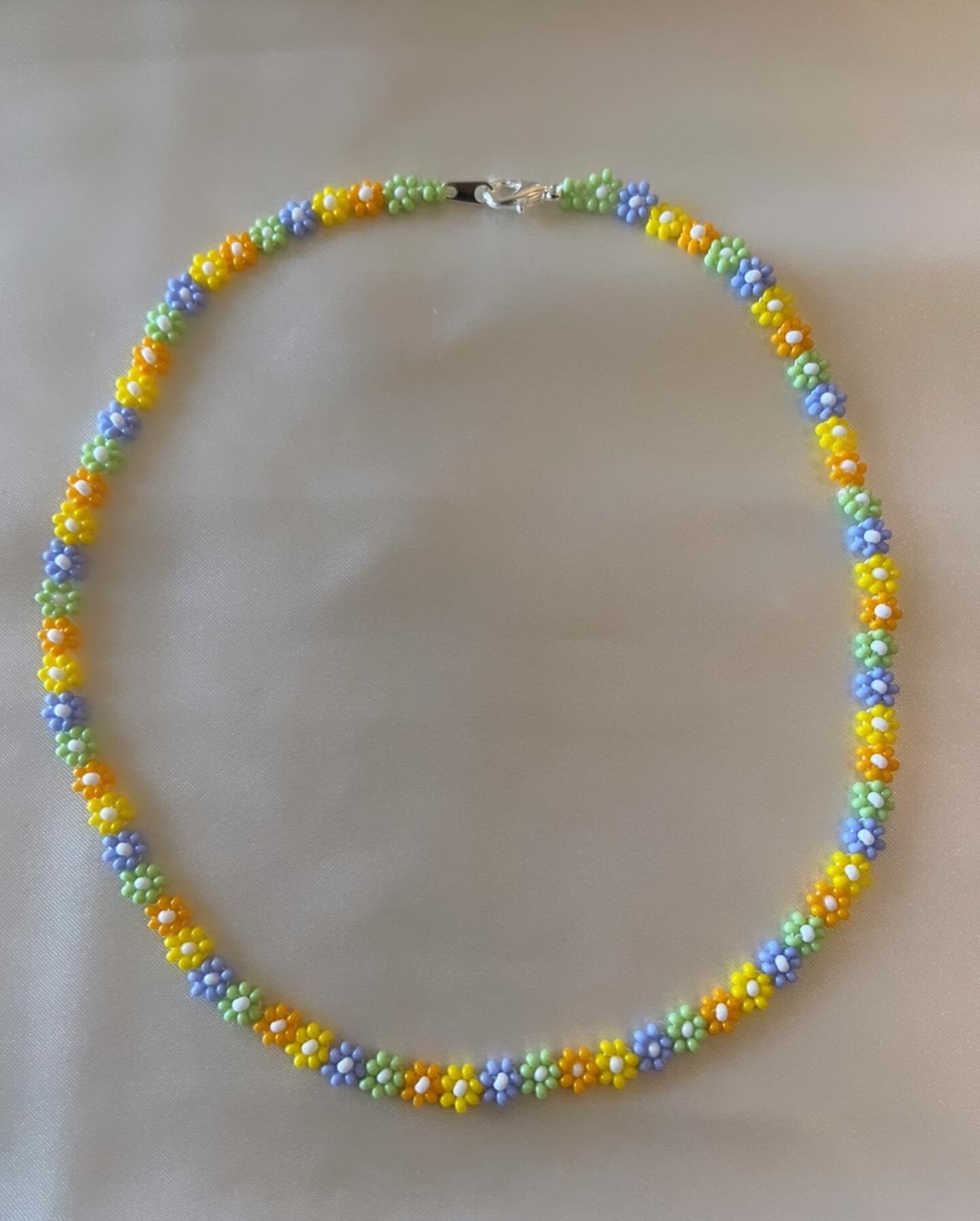 Bakermiche Collana Margherita Colorata: Girocollo Boho Con Perline E Fiori Acrilici, Gioiello Estivo Per Donne, Idea Regalo Spiaggia