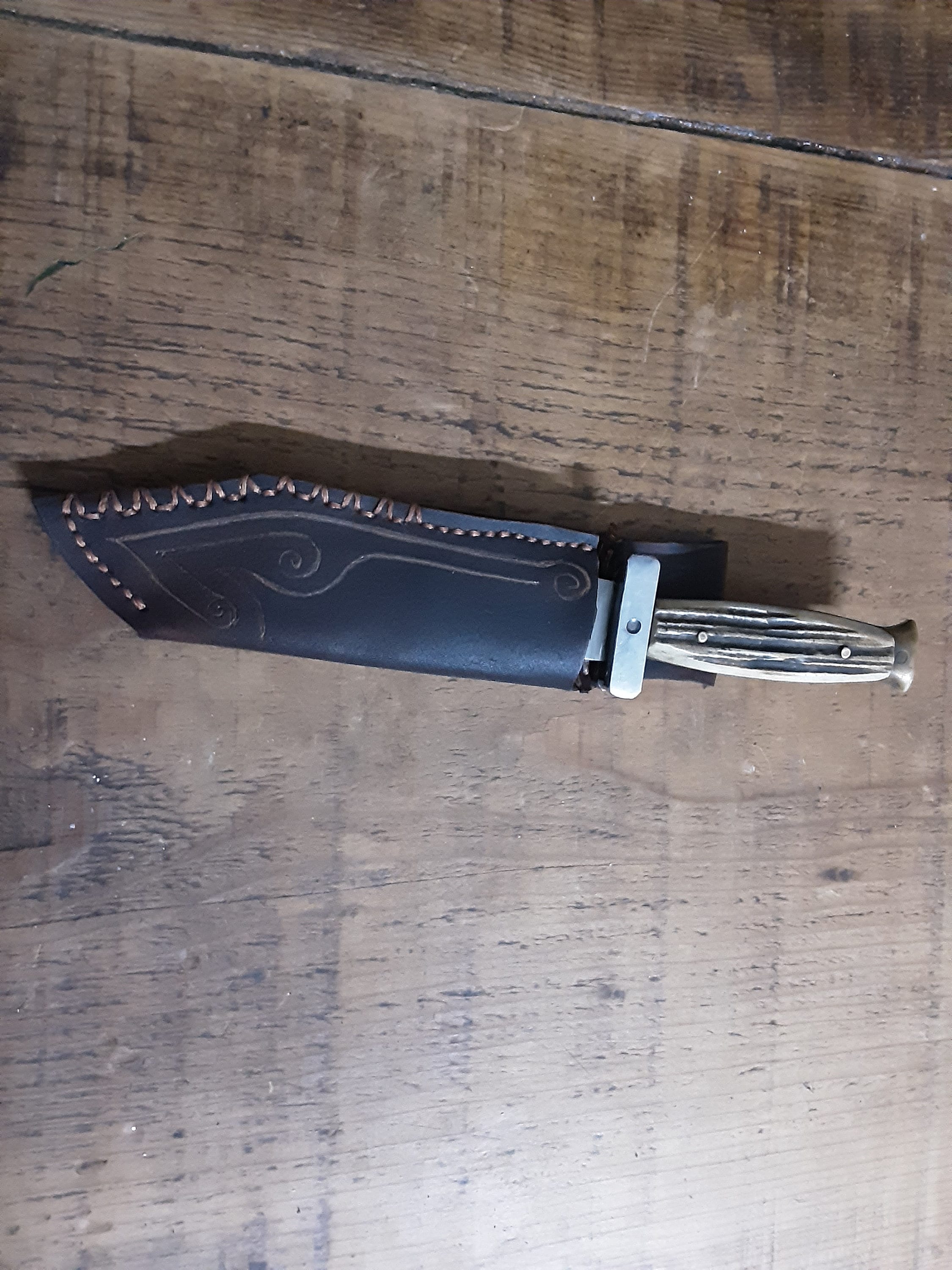 Albainox 32284 Couteau de chasse – lame bowie 3Cr13MoV, micarta, étui cuir