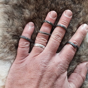 Gesmede stalen Keltische ringen