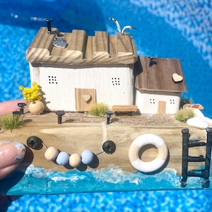 Coastal Cottages, homes by the sea,  little wooden houses
