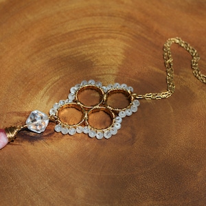 Pink Jade & Quartz Gold Crinkle Chain Statement Necklace
