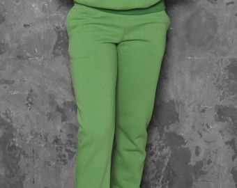 Green women sweatpants. Cuffed joggers. Comfy cotton jersey jogging pants with pockets. Trendy loungewear trousers. Ladies Sweatsuit bottoms