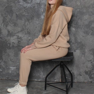 Read to ship. Cotton women sweatpants with pockets and elastic waist. Jogging pants in beige sand colour. Comfy loungewear trousers image 6