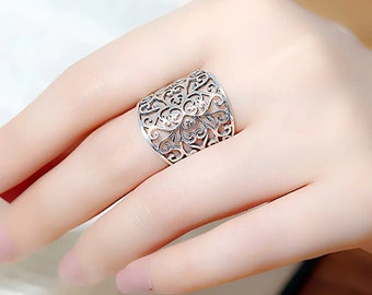 925 Sterling Silver Vintage Ring, Hollow Flower Ring, Thai Silver, Adjustable Ring, Silver Ring, Gift for Her, Lace Ring, Statement Ring