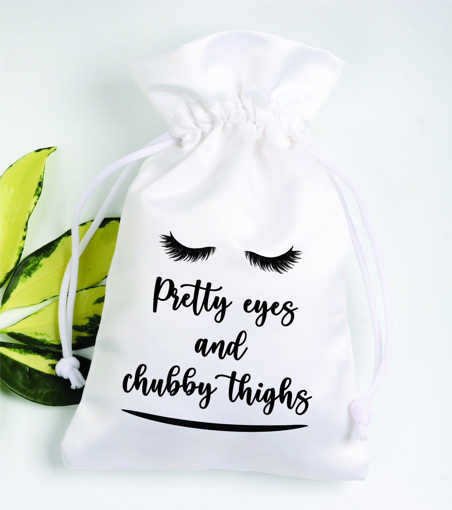 Pretty Eyes Favor Bags Custom Bags Eyelash Favor Bag Eyelash Etsy