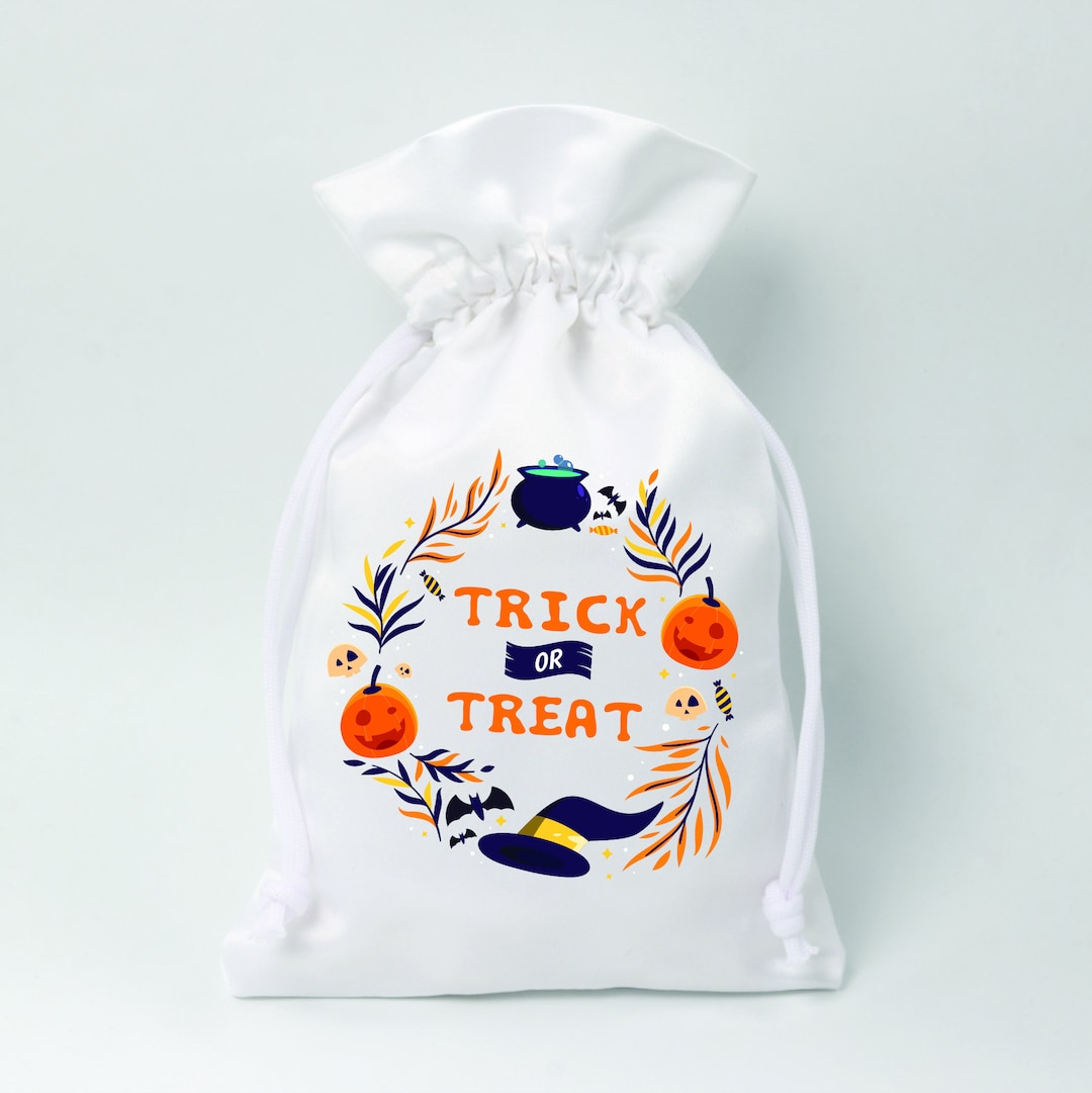 Set of 30 Trick or Treat Favor Bags Custom Halloween Bag Halloween