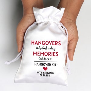 Set of 30 - Hangover Kit Custom favor bags Hangover Kit Recycled bags Custom Wedding favor bags Party favor bags Tote bags Gift bags