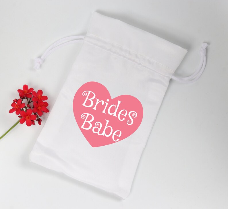Brides Babe Bridesmaids/' Gift bags Wedding Favor bags Survival Kit Custom favor bag Goodie Bags Party bags Personalized Custom Favor Bags