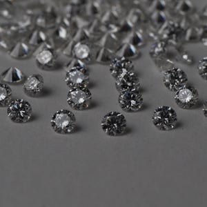 2.5MM Lab Grown Diamond: Round Brilliant Cut, EF VS1 Clarity