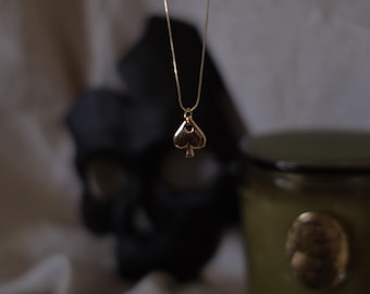 Boeksieraden met LICENTIE, L.O.R.D.S-sieraden, Shantel Tessier-boekenmerchandise, donkere romantiek, schopketting, gotische ketting