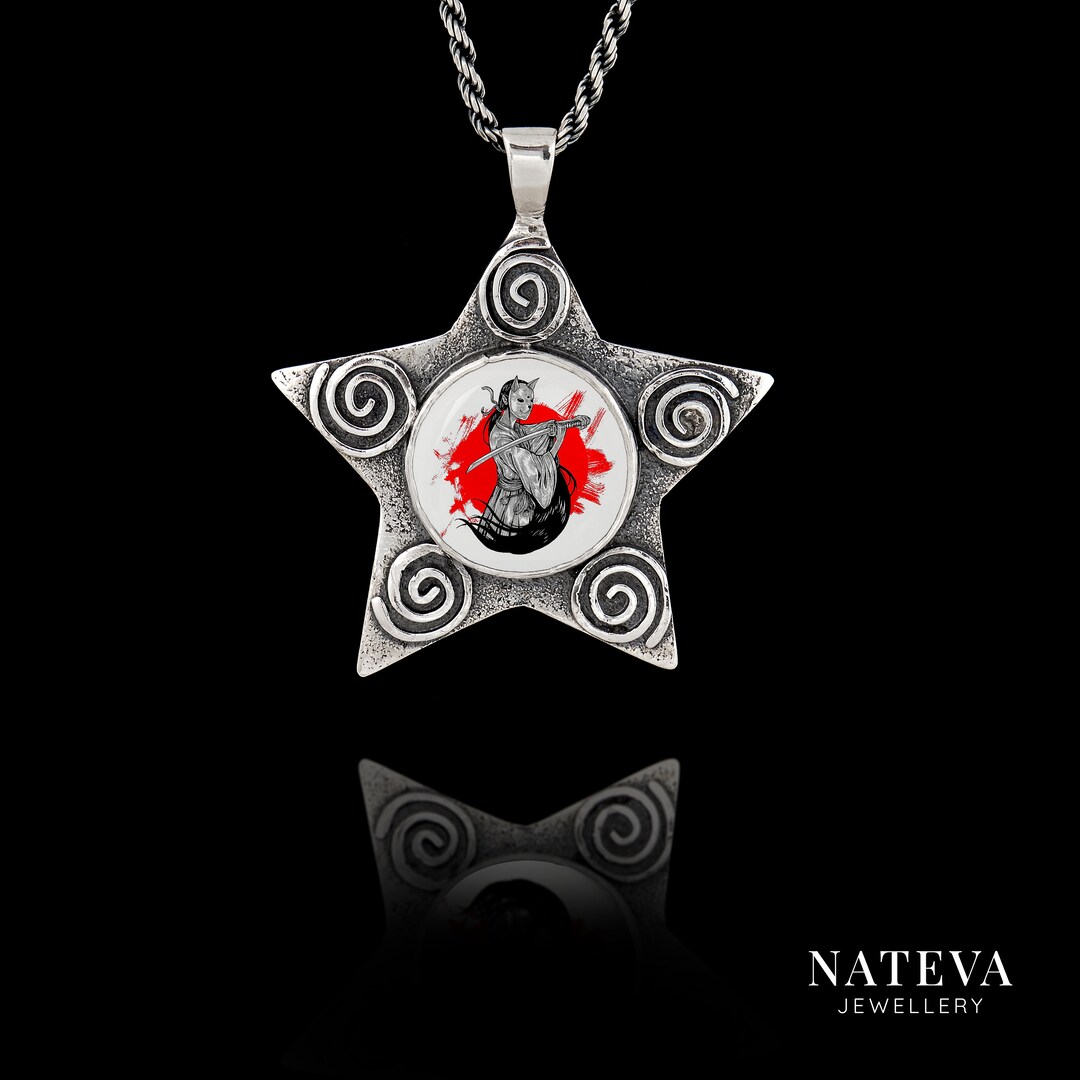 Japanischer Oni Samurai Helm Auto-Anhänger - Totenkopf Deko Für Rückspiegel