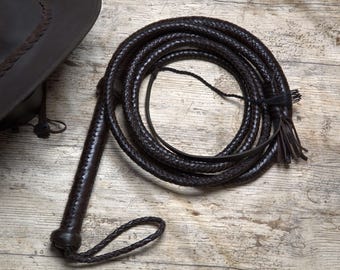 Frusta di Indiana Jones in vera pelle, realizzata a mano. 12 trecce. Fruste di qualità. Spedizione dal Regno Unito.