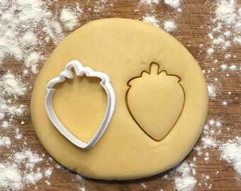 Strawberry cookie cutter, Polymer clay cutter, Earring cutter, Jewelry cutter, Fruit cookie cutter, Strawberry gift, Summer cookie cutter
