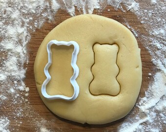 Gummy bear cookie cutter, Bear cookies, Polymer clay Cutter, Animal cookies, Fondant cutter, Jewelry cutter, Earring cutter, Woodland party